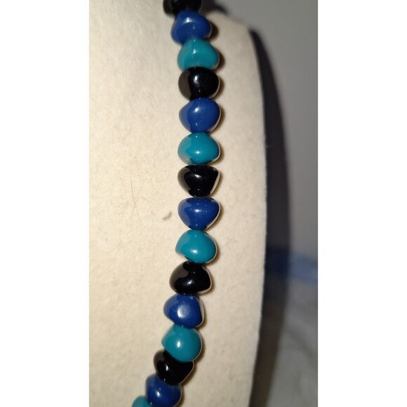Acrylic Beaded Vintage Women's Necklace Black and Blue Mid-Century Look - Picture 3 of 8